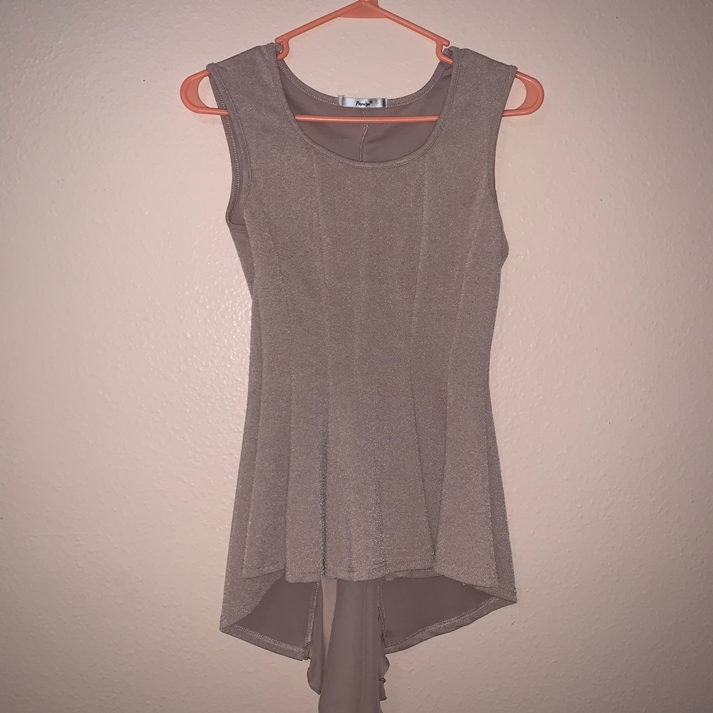 ✨🐚 Papaya Shimmery Tank Top Size XS